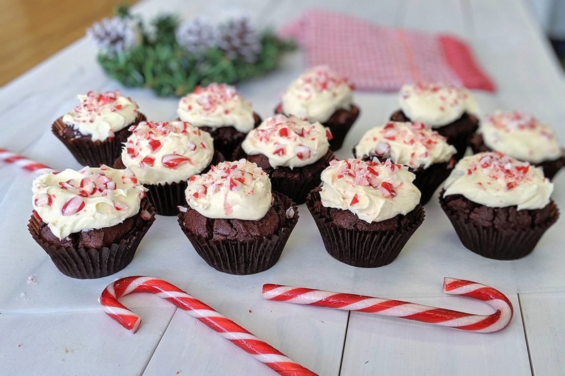 Choc-Mint Christmas Cupcakes