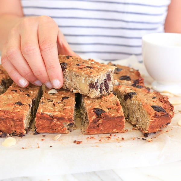 Easy Low Carb Protein Breakfast Bars (with Oats!) - PBCo.