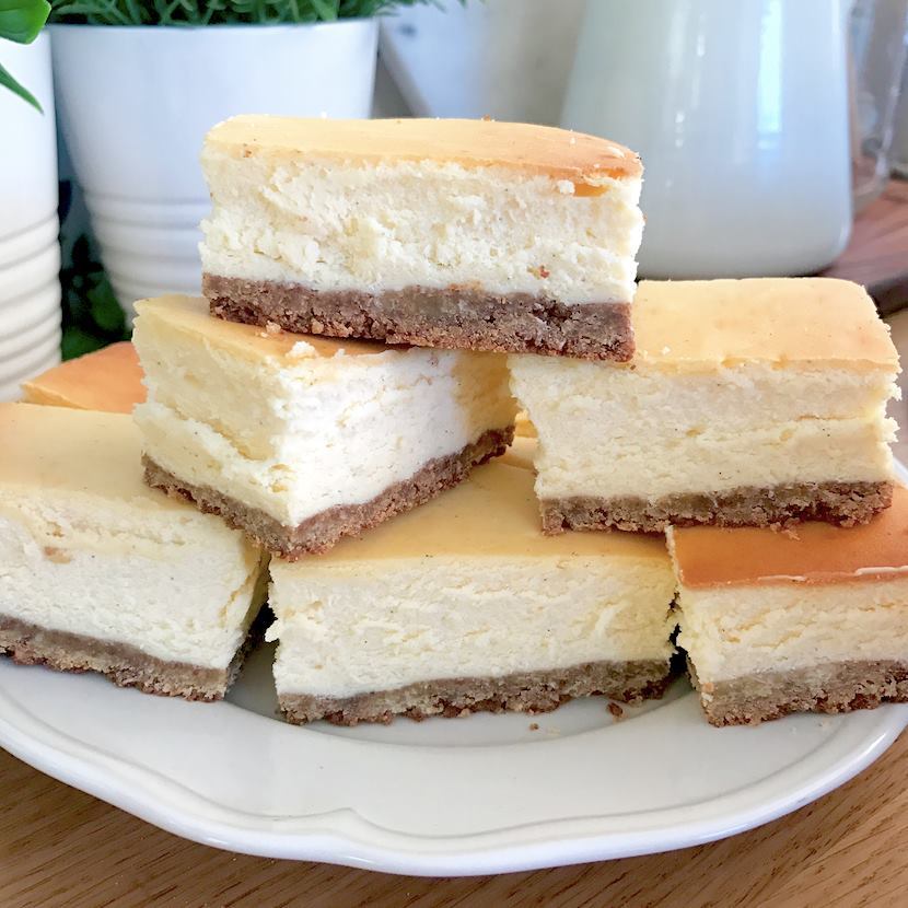Super Low Carb Baked Vanilla Cheesecake