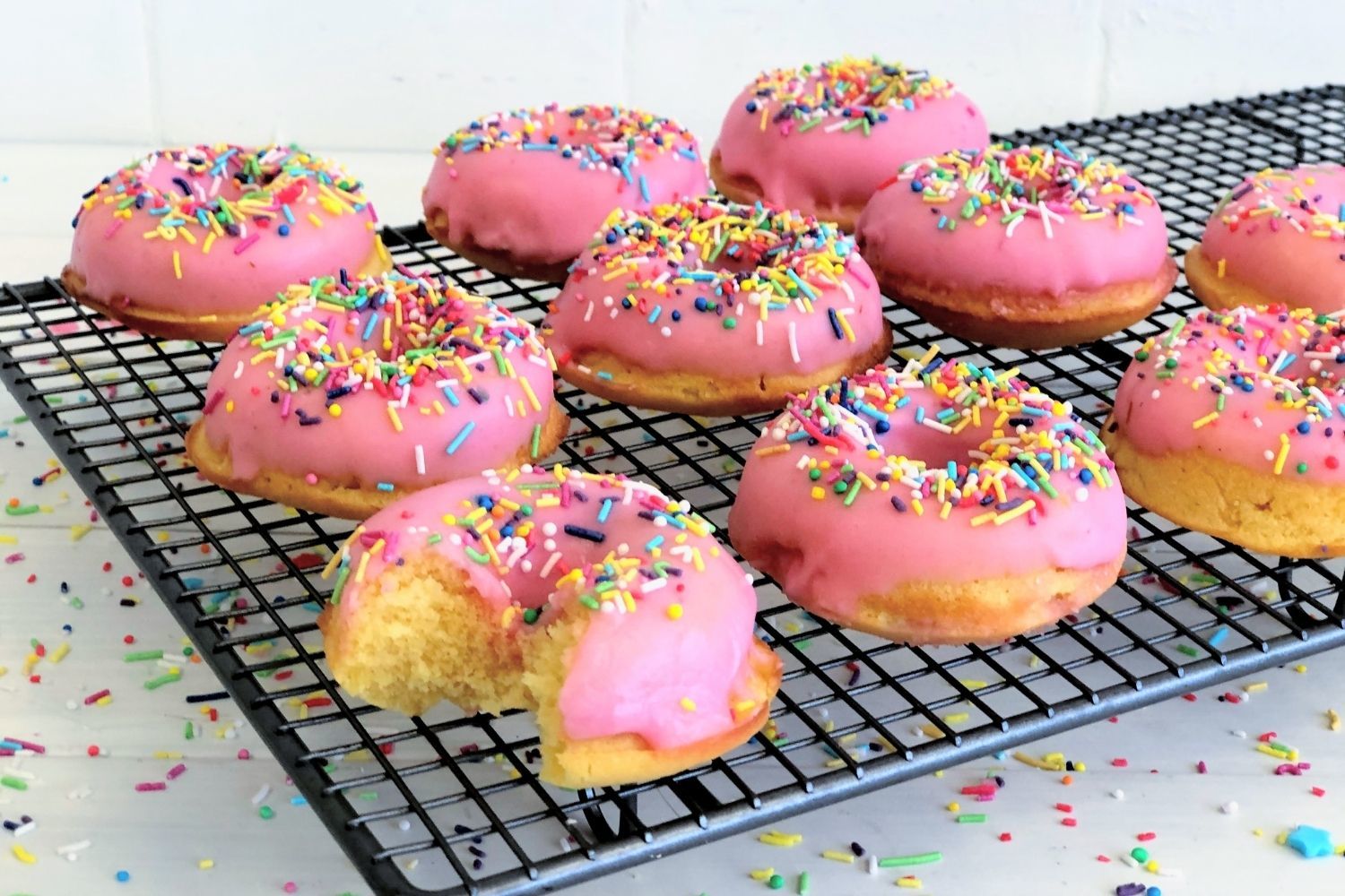 Low Carb Strawberry Donuts - PBCo.