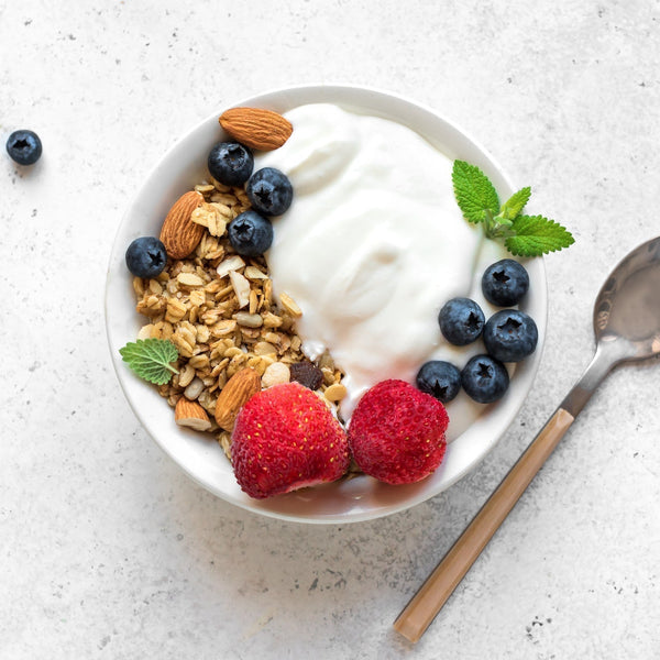 The Best Low Carb Greek Yoghurt Options (And How to Use Them in Your Baking!)