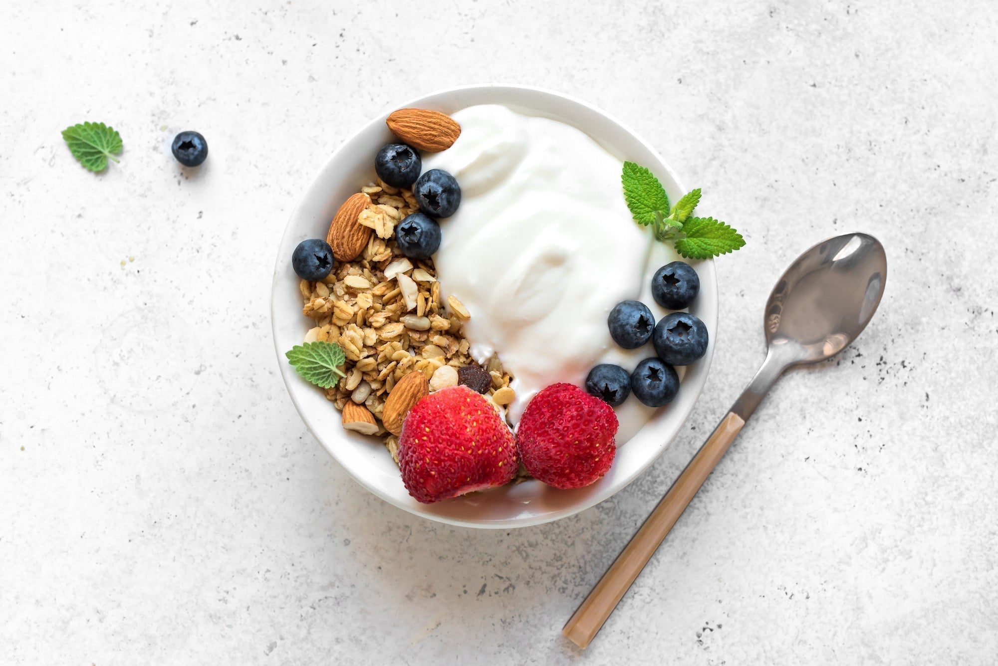 The Best Low Carb Greek Yoghurt Options (And How to Use Them in Your Baking!)